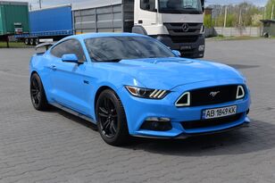 купе Ford Mustang