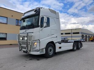 камион-шасија Volvo FH540 6x2 + HYDRAULICS + VEB