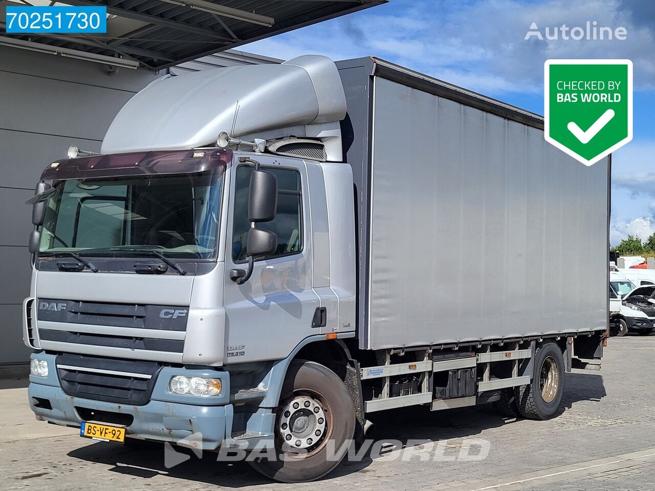 камион со завеса DAF CF75.310 4X2 20.5t NL-Truck Manual 3.000kg Ladebordwand Euro 5