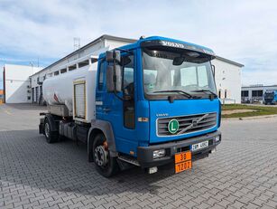 камион за транспорт на гориво Volvo FL 220 42R