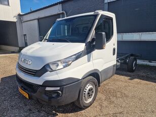 камион со рамна платформа < 3.5т IVECO Daily 35S16 Apk 10-2024