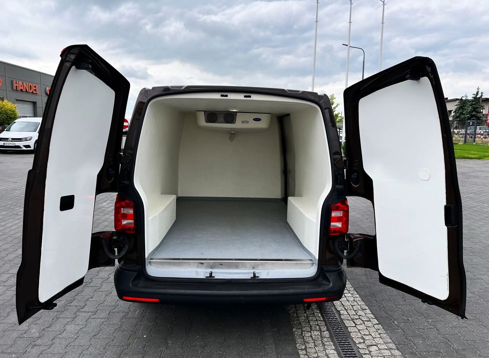 комбе ладилник Volkswagen Transporter T5 T6 Lift Long Cooler Carrier One Owner