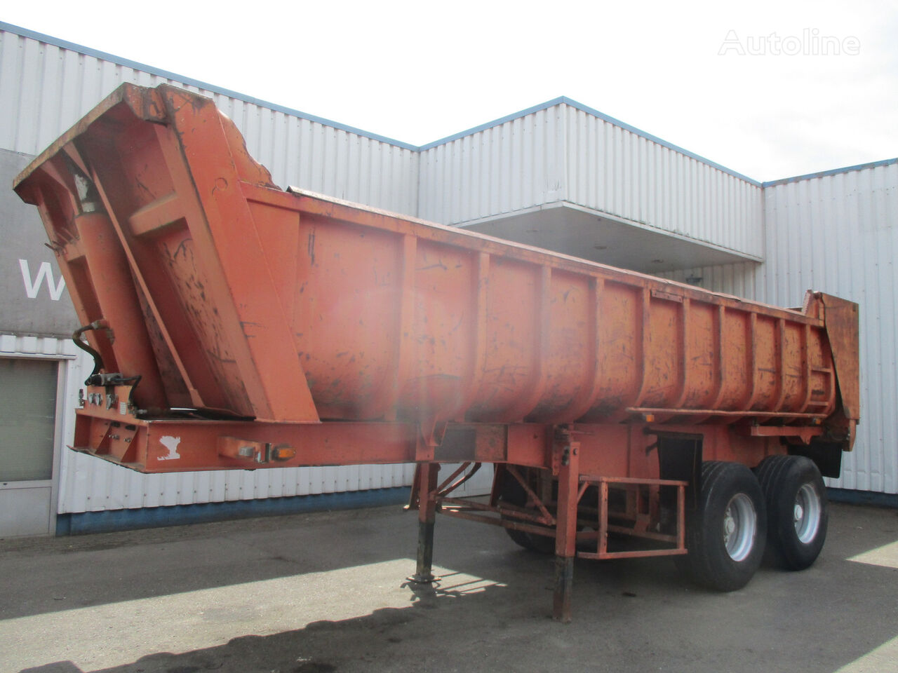 полуприколка кипер Fruehauf 2 Axle , Steel Tipper , Spring suspension , Drum Brakes