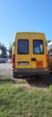 школскиот автобус IVECO A 40C